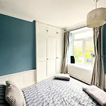 Cosy Country Escape | Fireplace & Views | & York