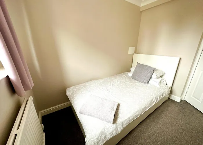 Cosy Country Escape | Fireplace & Views | & York *