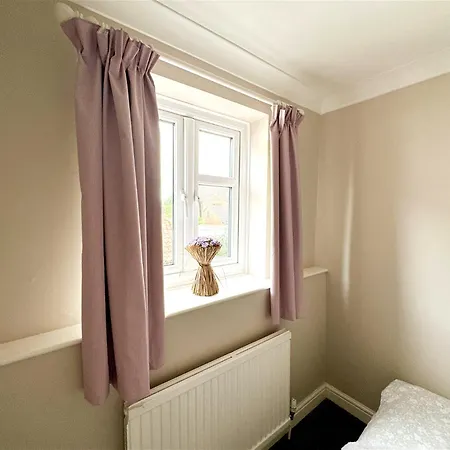 Cosy Country Escape | Fireplace & Views | & York