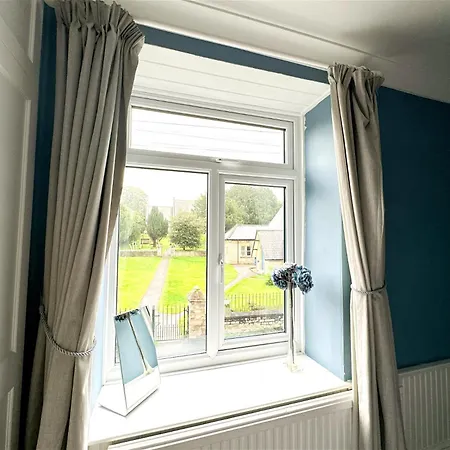 Cosy Country Escape | Fireplace & Views | & York Leeds