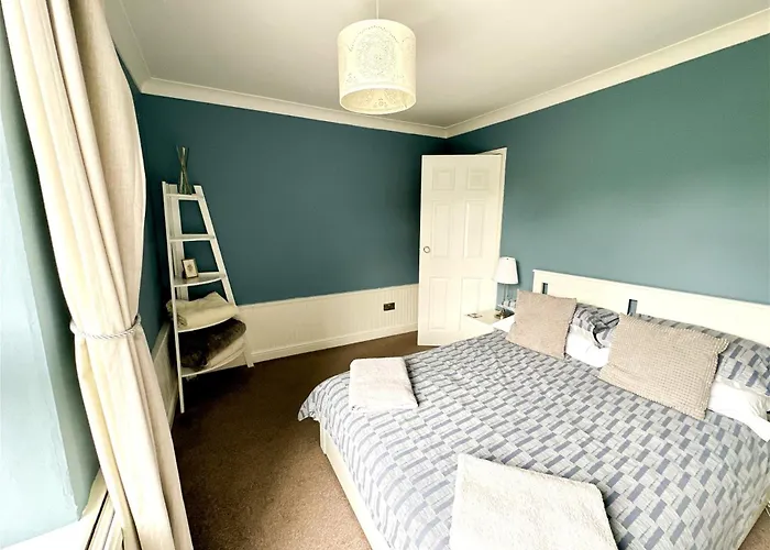 Cosy Country Escape | Fireplace & Views | & York Leeds (West Yorkshire)