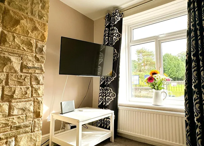 Cosy Country Escape | Fireplace & Views | & York Leeds (West Yorkshire)