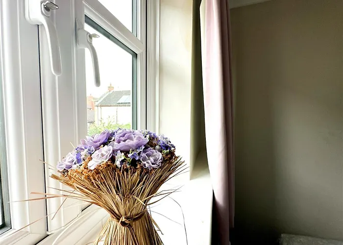 Ferienhaus Cosy Country Escape | Fireplace & Views | & York *