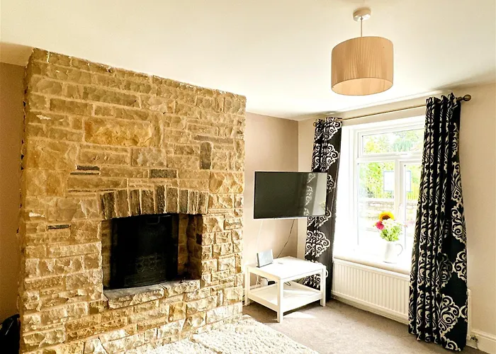 Cosy Country Escape | Fireplace & Views | & York Leeds (West Yorkshire)